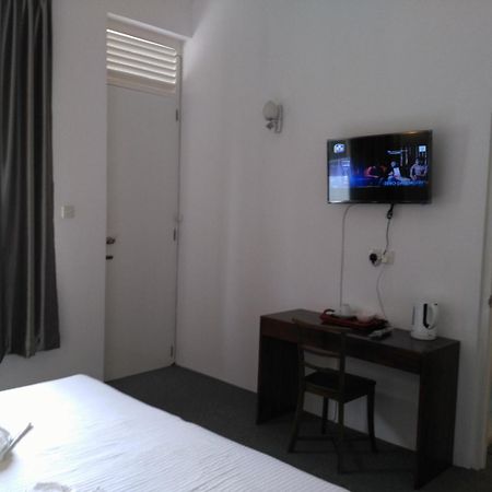 West Inn Colombo Exterior foto