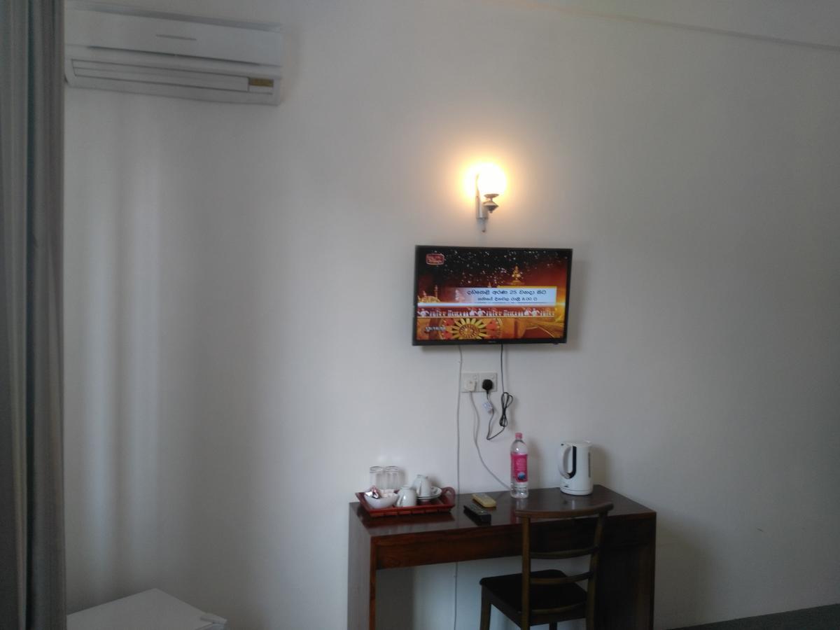 West Inn Colombo Exterior foto